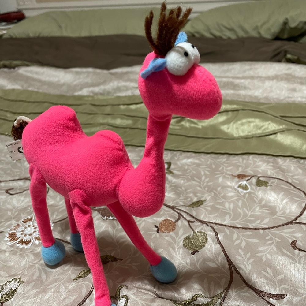 Vintage Hot Pink Camel Plush Bend & Pose Pets Bendable Toy